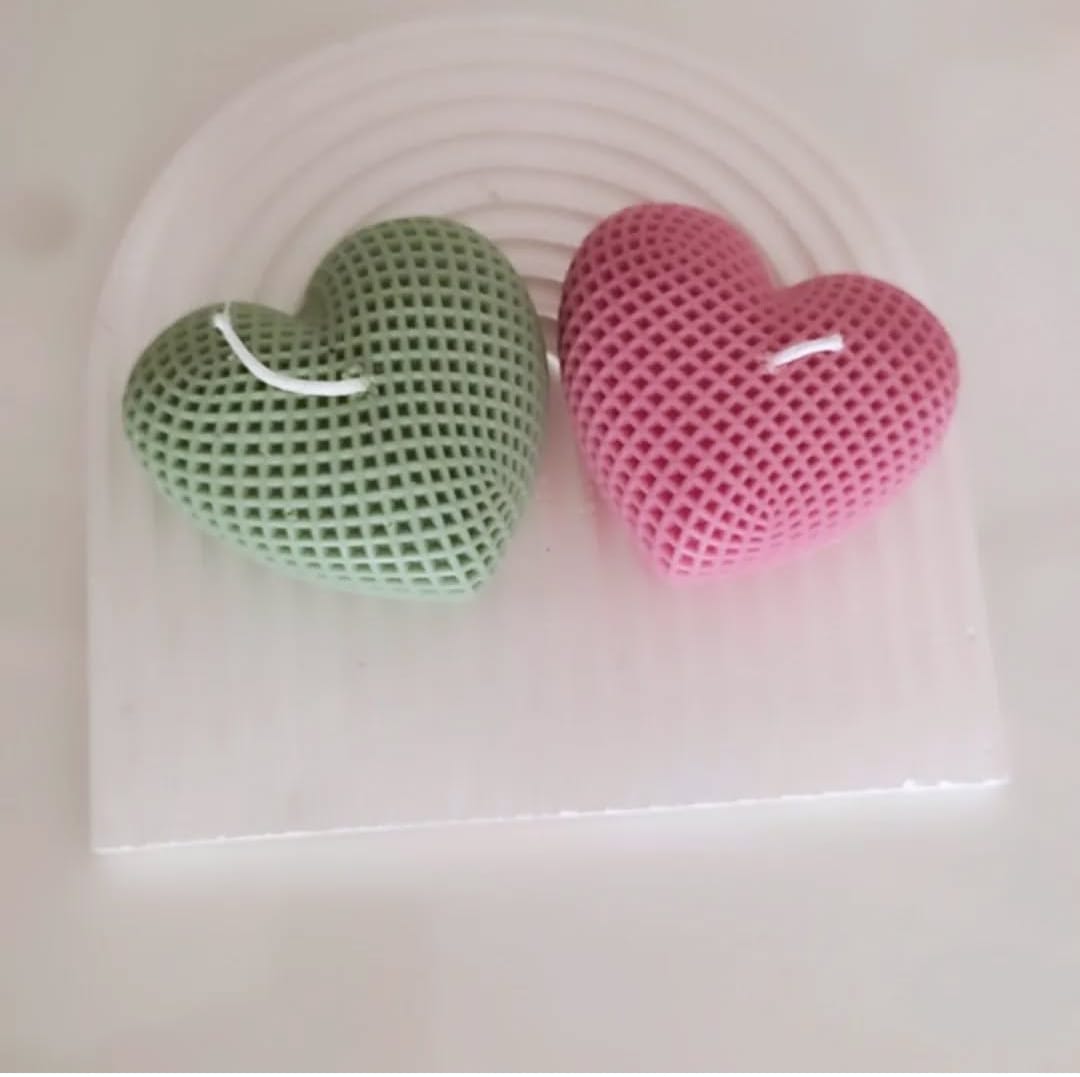 Geometrik Kafes Dokulu Kalp Figürlü Dekoratif Mum